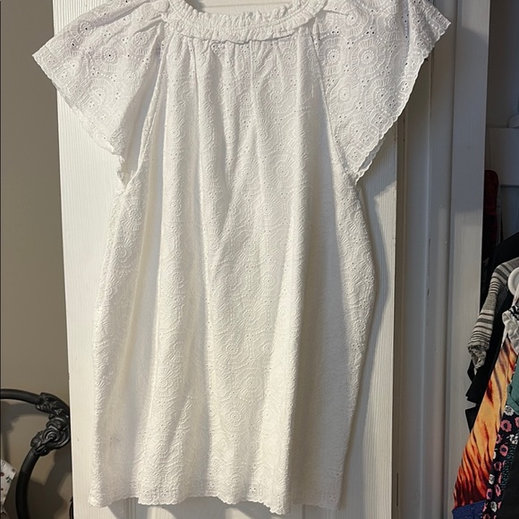 Crown & Ivy White Cap Sleeve Ruffled Tunic - Picture 3 of 4